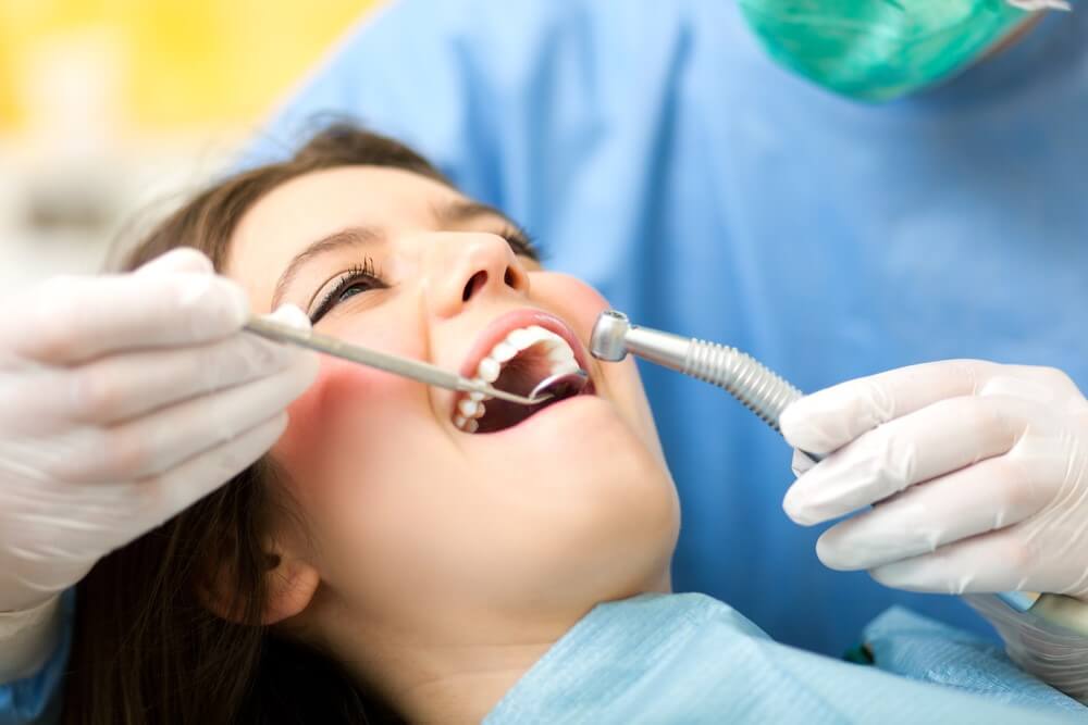 محافظت از راه های هوایی بیمار از دلایل استفاده دندانپزشکان از ساکشن مرکزی دندانپزشکی 3 و 4 یونیت پکیج